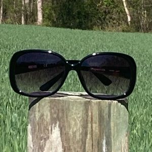 Awesome Kenneth Cole Sunglasses!